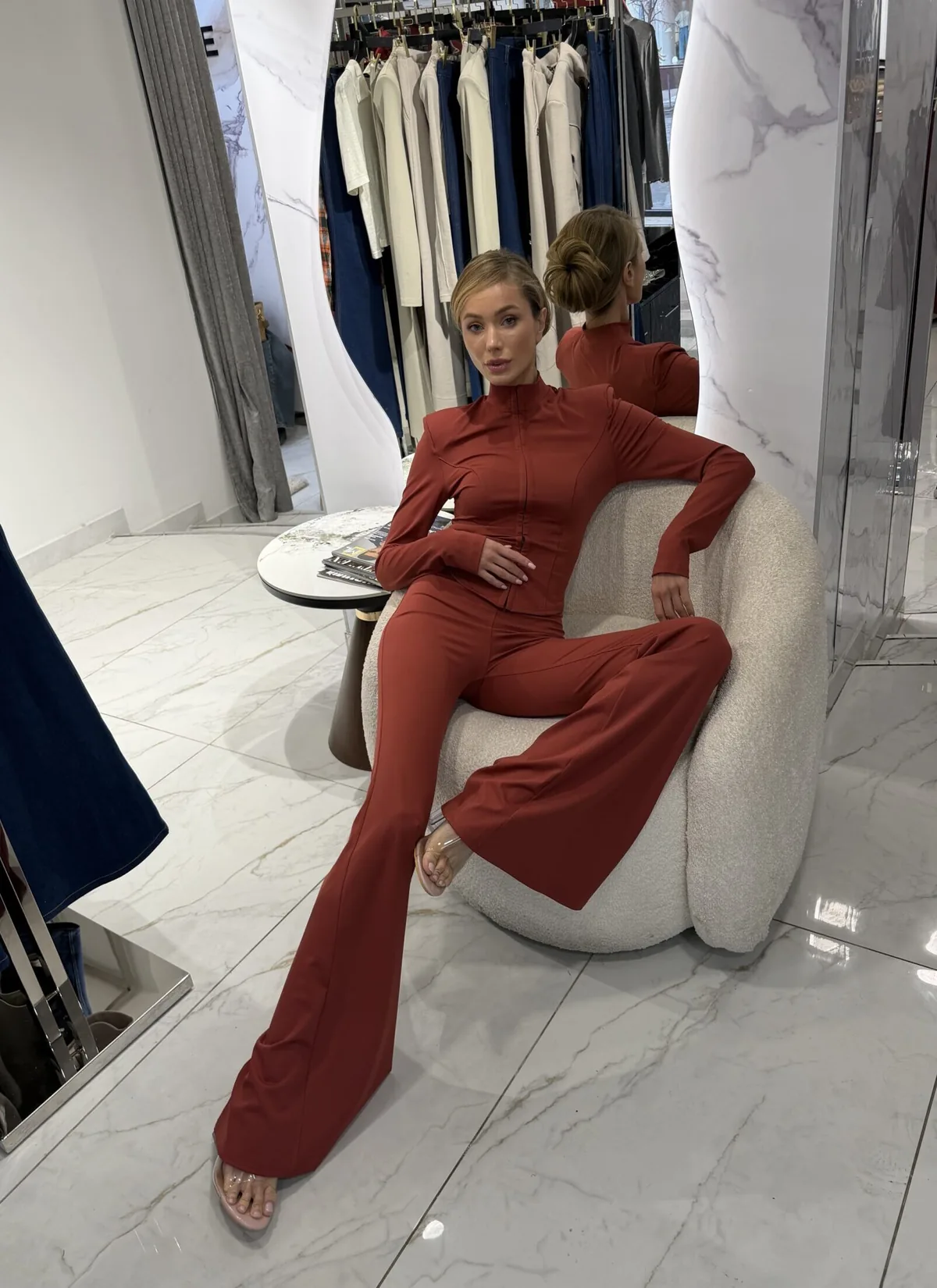 Suit Garden
